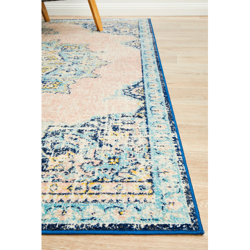 Flamingo Power-Loomed Bohemain Rug