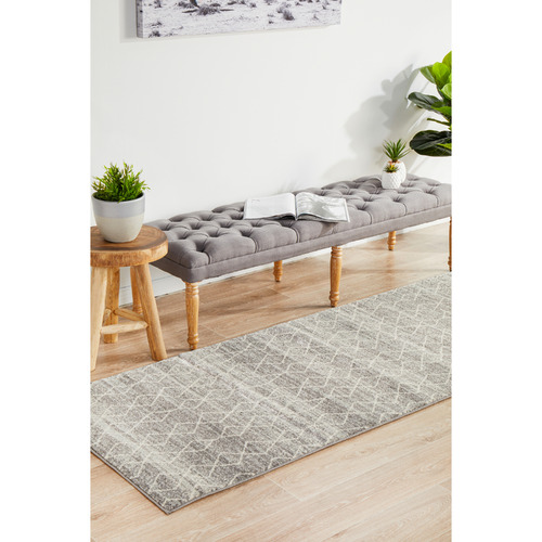 Silver-Art-Moderne-Palais-Runner
