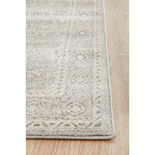 Silver-Art-Moderne-Vera-Runner