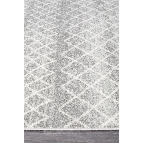 Evelina-Hamptons-Rug