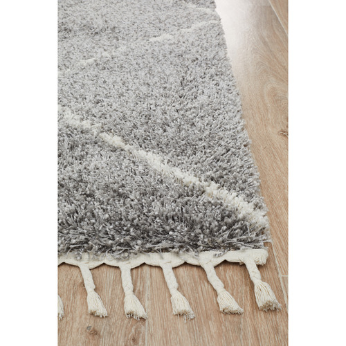 Silver-and-Ivory-Nahla-Fringed-Moroccan-Rug-SAF-22-SIL