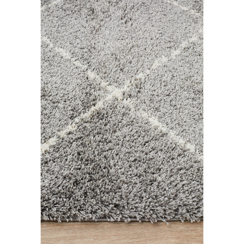 Silver-and-Ivory-Nahla-Fringed-Moroccan-Rug-SAF-22-SIL