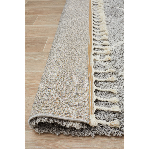 Silver-and-Ivory-Nahla-Fringed-Moroccan-Rug-SAF-22-SIL