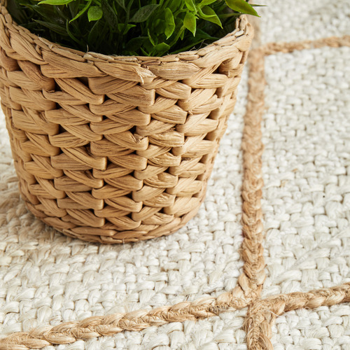 White & Natural Geometric Hand-Braided Jute Outdoor Runner