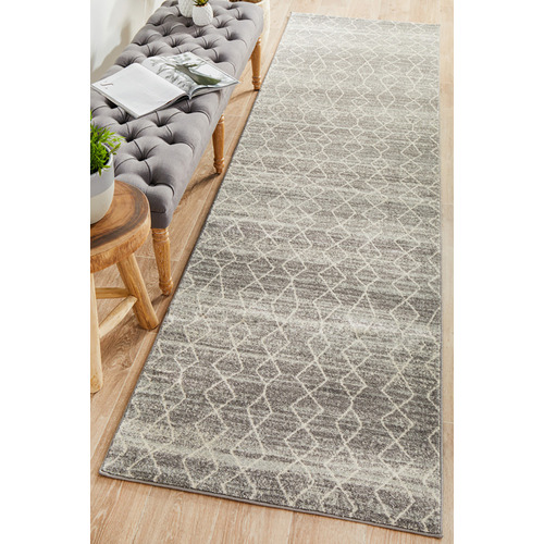 Silver-Art-Moderne-Palais-Runner