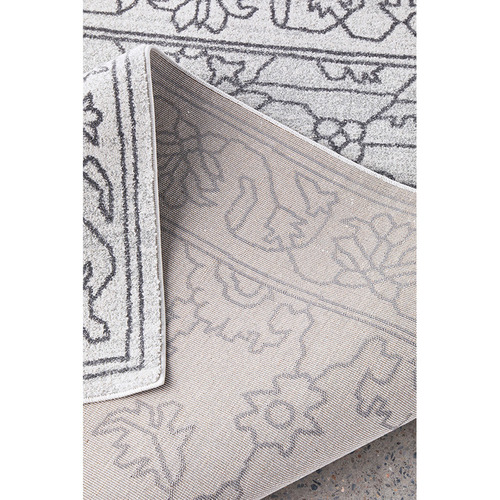 Ellie-Oriental-Rug