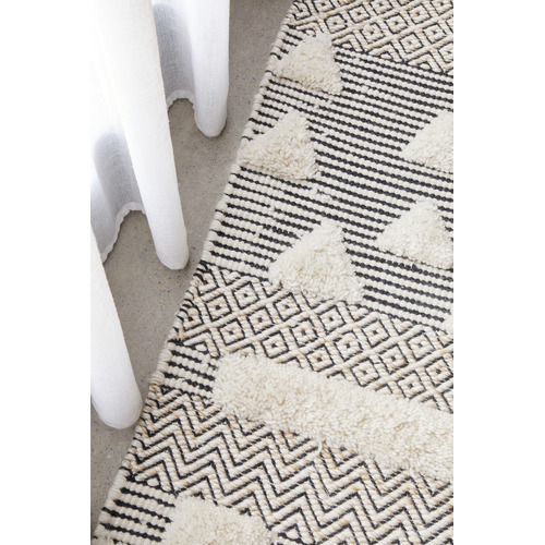 Turner-Ivory-Hand-Loomed-Rug-MIL-733-IVO
