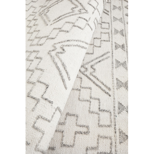 Natural-White-and-Grey-Textured-Ida-Rug