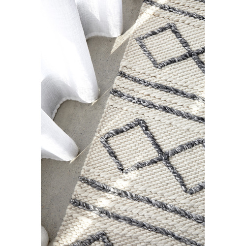 Emilee-Natural-White-Hand-Woven-Flatweave-Wool-and-Viscose-Rug