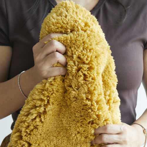 Mustard Cleo Ultra Plush Machine Washable Rug