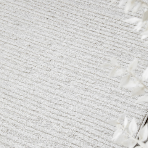 White Sheridan Runner