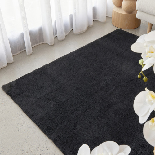 Black Cleo Rug