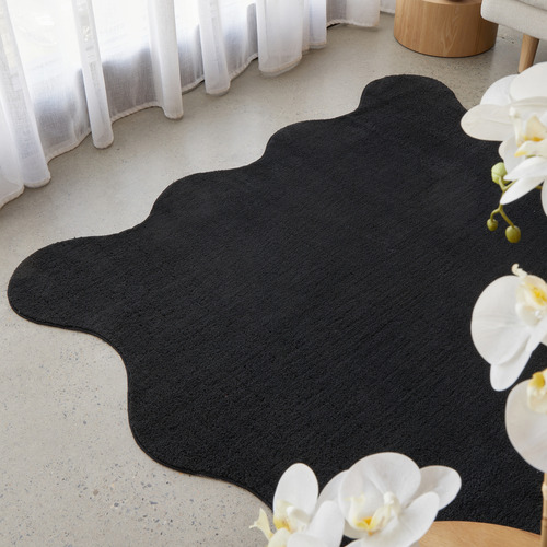 Black Elsie Wavy Rug