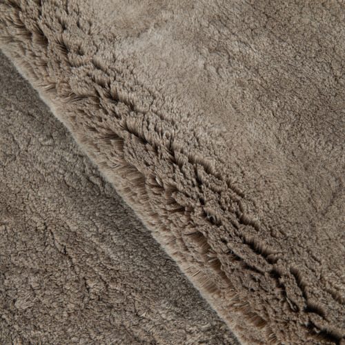 Oyster Cleo Rug