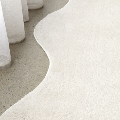 White Elsie Wavy Rug