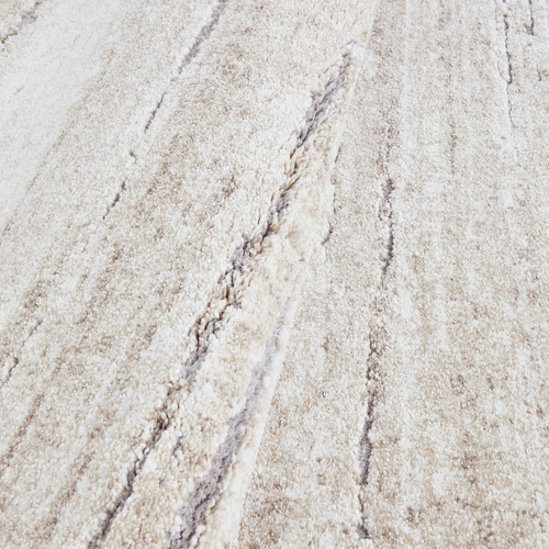 Natural Ilyas Runner