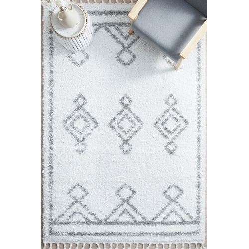 White & Silver Mahdi Berber Power-Loomed Shag Rug