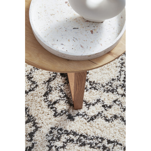 White & Charcoal Mahdi Moroccan Power-Loomed Shag Rug