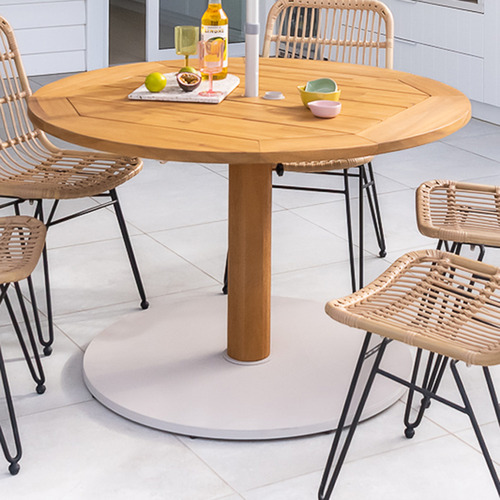 Lisbon Acacia Wood Outdoor Dining Table