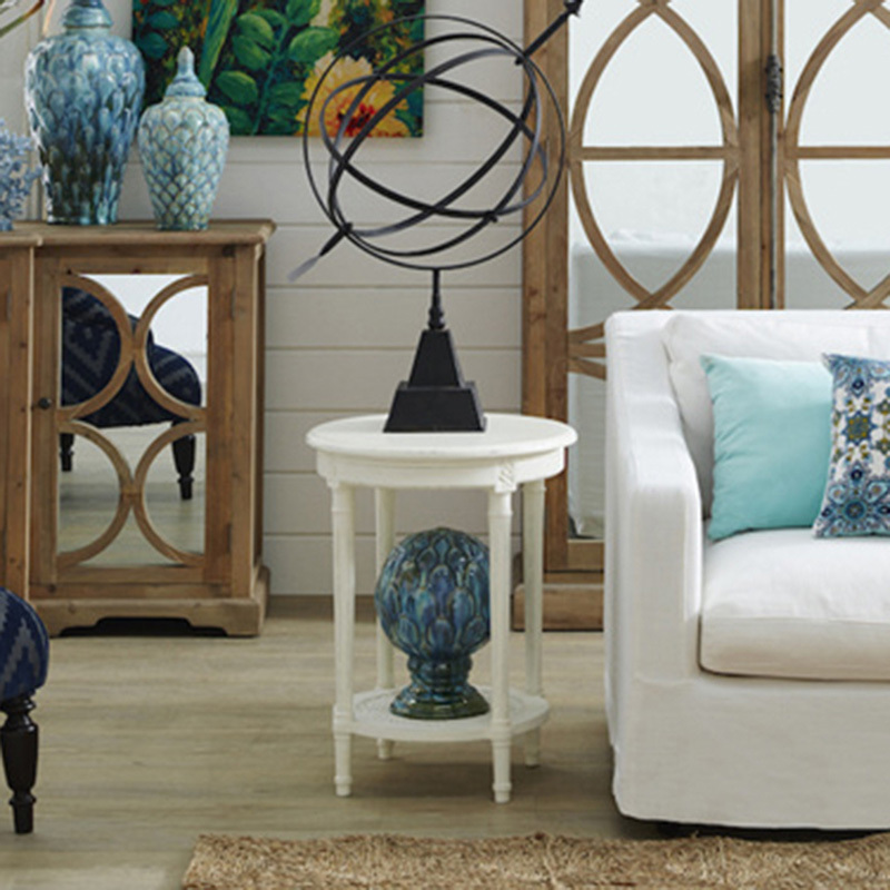 Khlea Bayur Wood Side Table