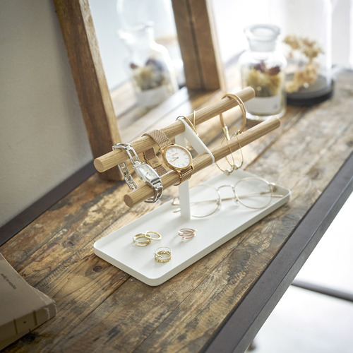 Beauchamp Jewellery Stand