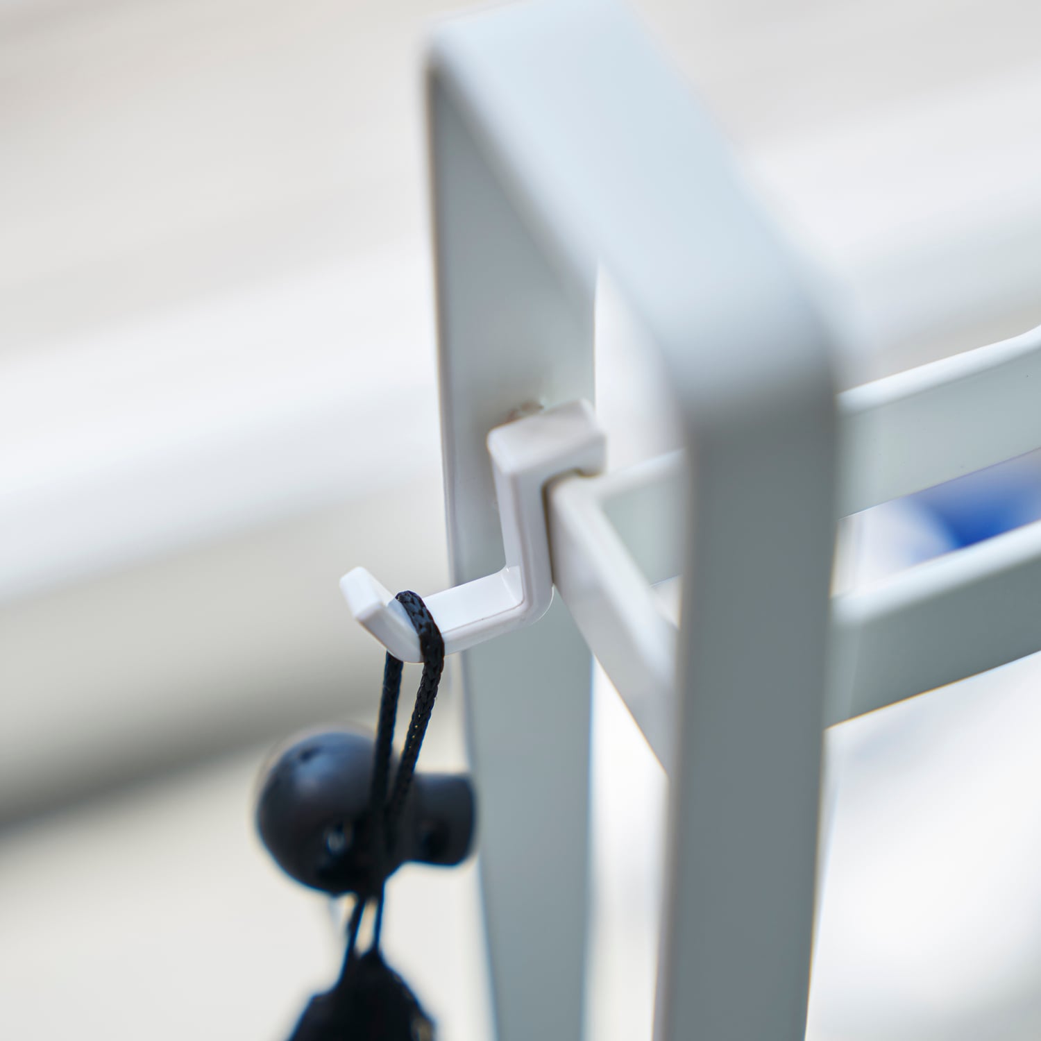 Tower Kids Balance Bike & Helmet Stand