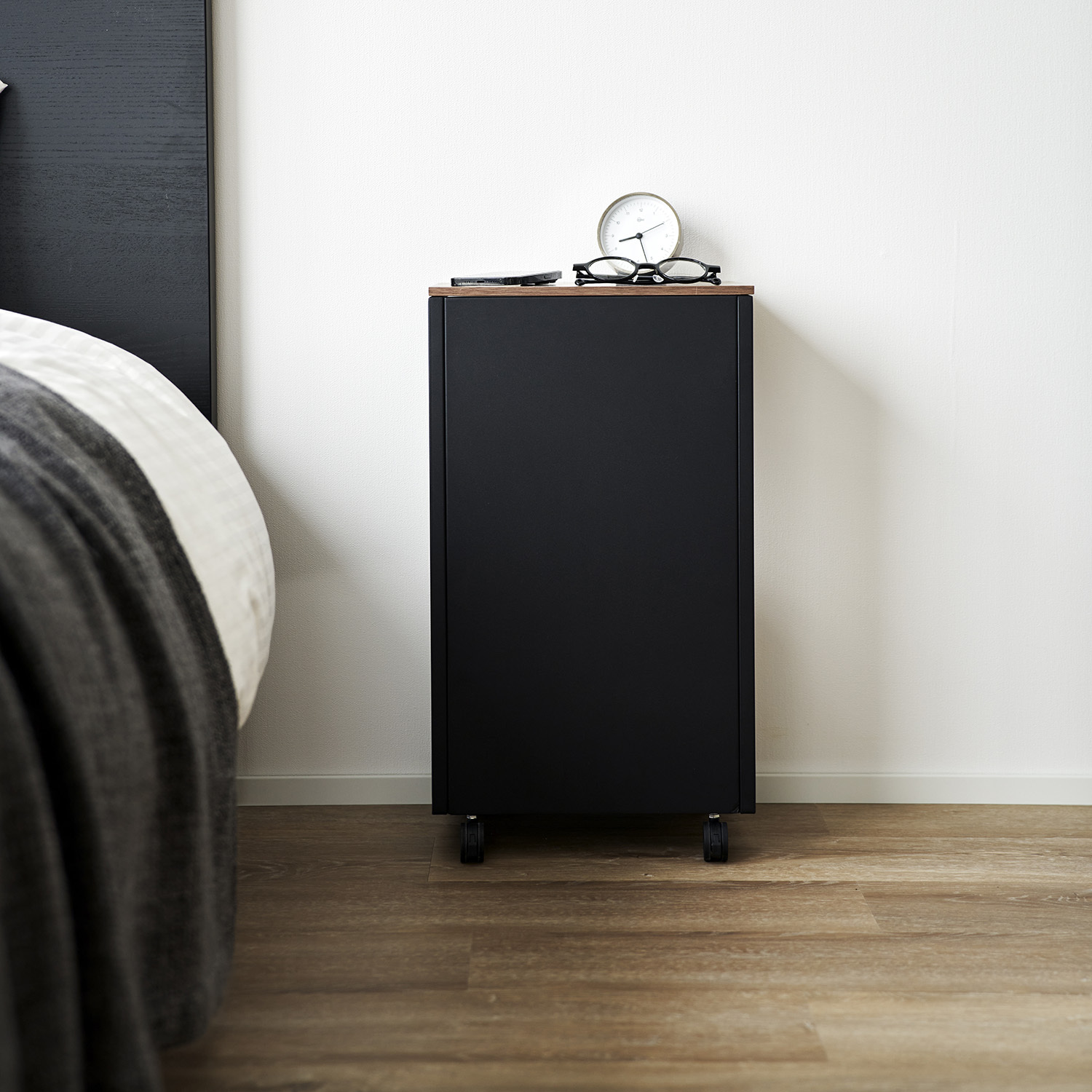 Tower Semi-Closed Side Table