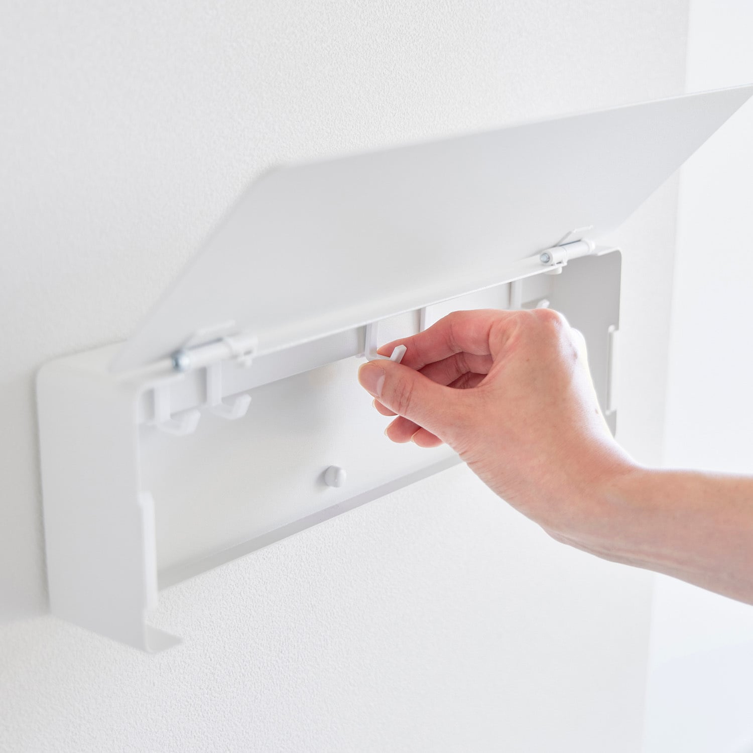Tower Wall-Mounted Key Rack