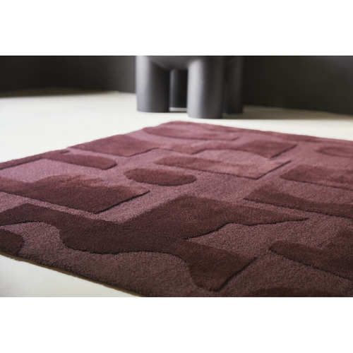 Burgundy Twinset Mural Tufted Wool Rug