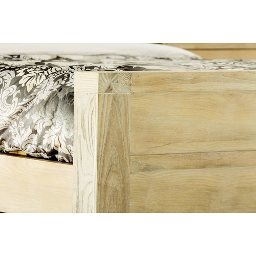 Midtown Queen Bed Temple & ster