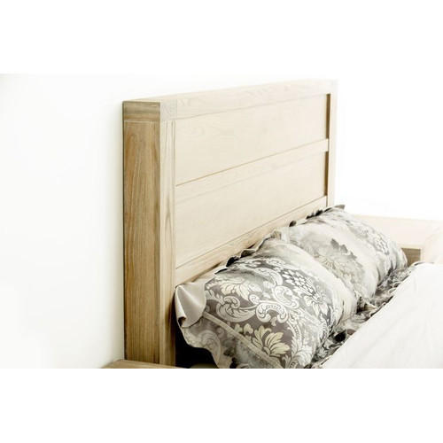 Midtown Queen Bed Temple & ster