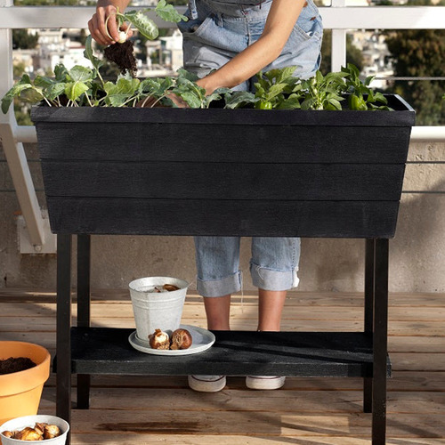 Urban Bloomer Outdoor Planters