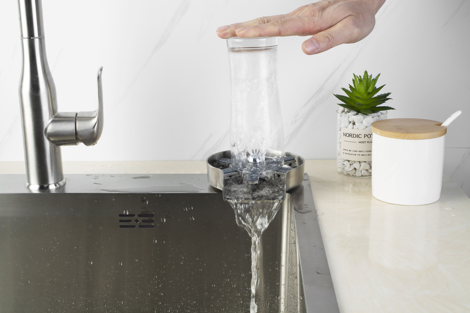 Stainless Steel Bottle Rinser Temple & ster