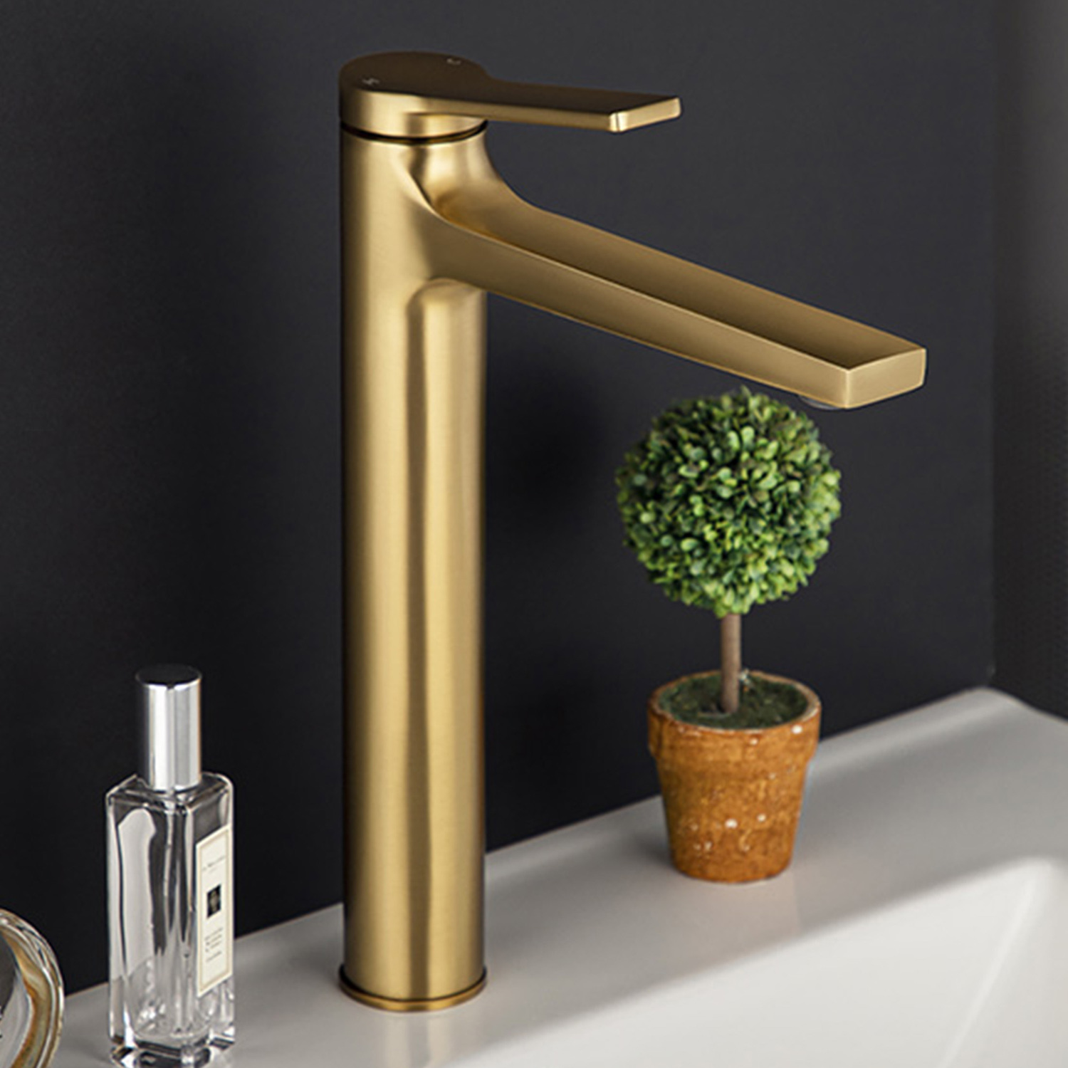 Ephine-Tall-Basin-Mixer