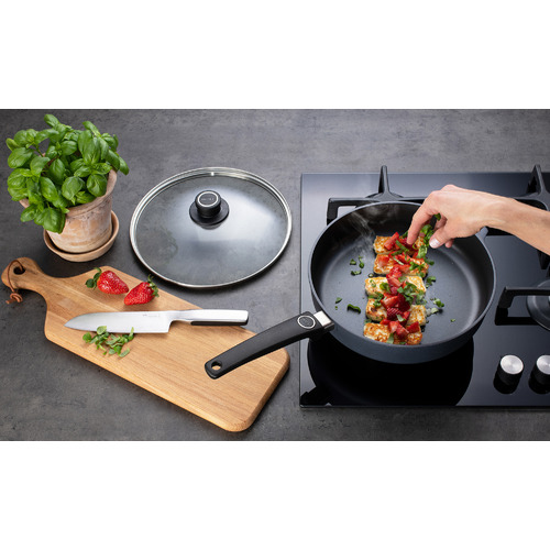 Diamond Lite 3.5L Cast Aluminium Saute Pan with Lid