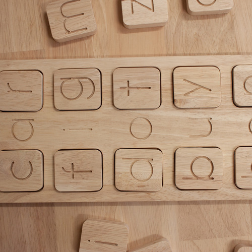 Q Toys Wooden C-V-C Word Kit