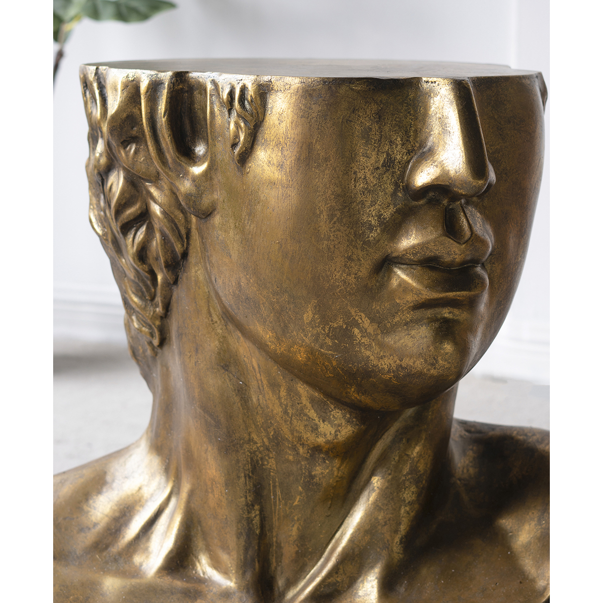 Renny Bust Side Table