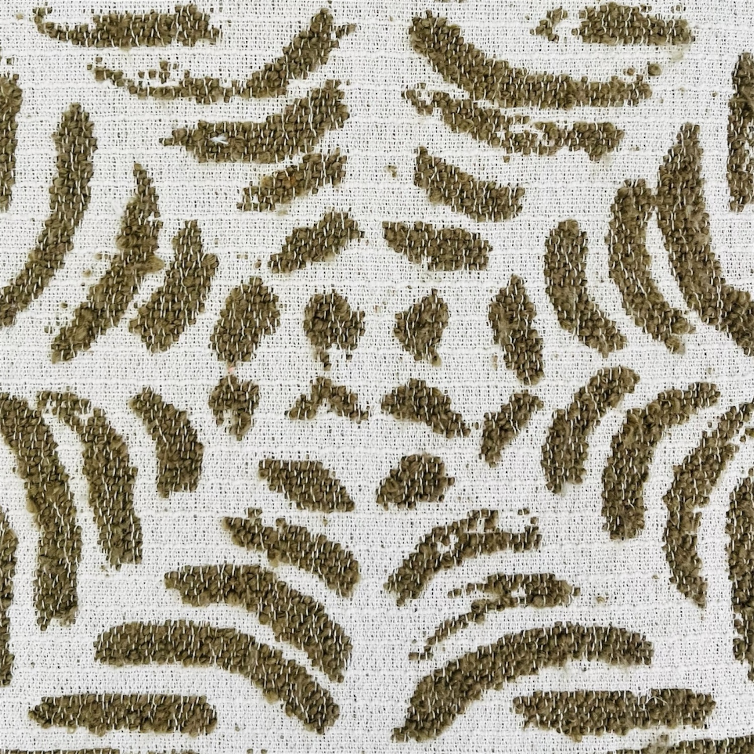 Marius Boucle Cushion