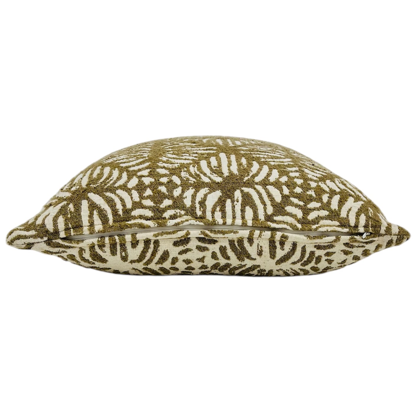 Marius Boucle Cushion