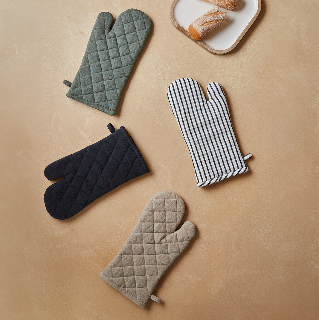 Eira Cotton-Blend Oven Mitts