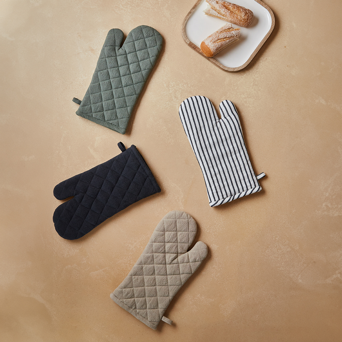 Eira Cotton-Blend Oven Mitts