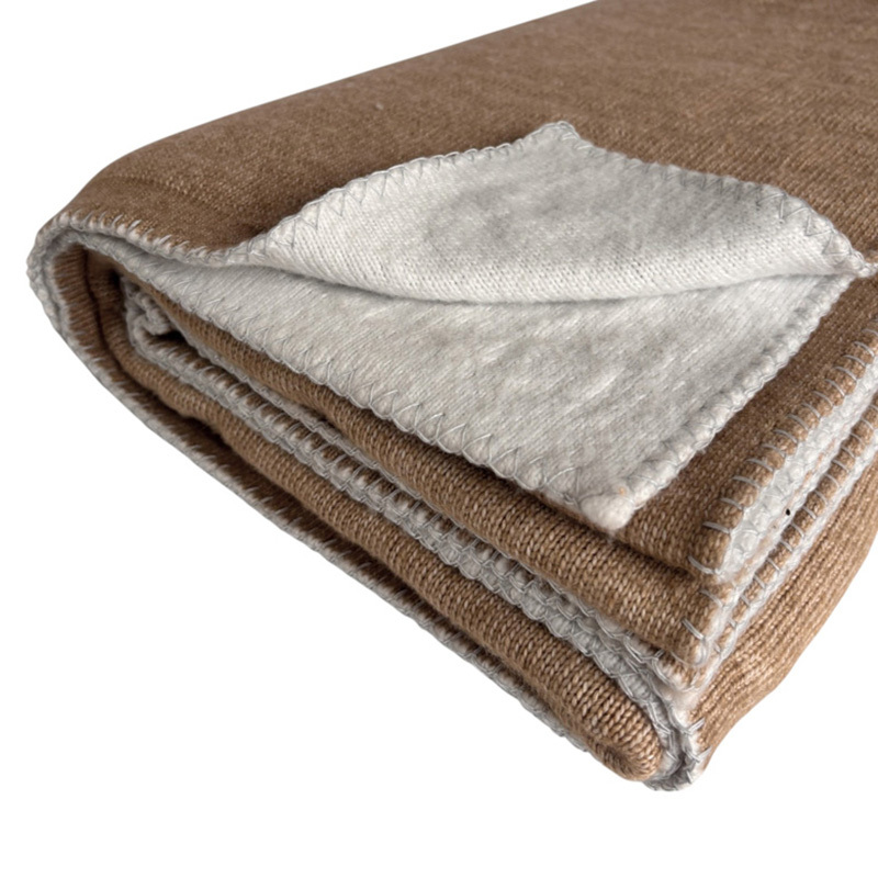 Iya Reversible Throw