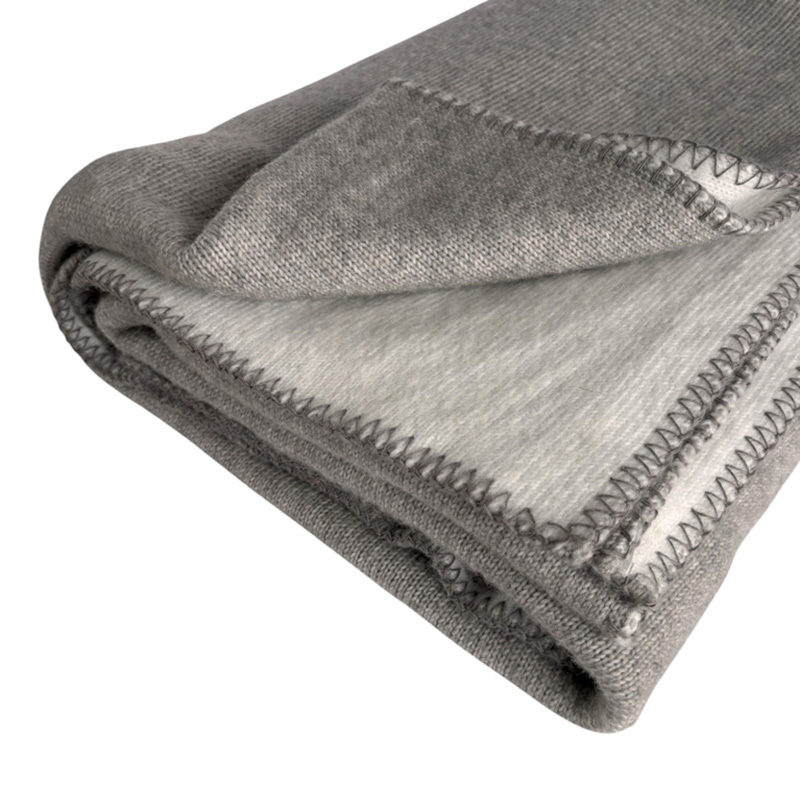 Iya Reversible Throw