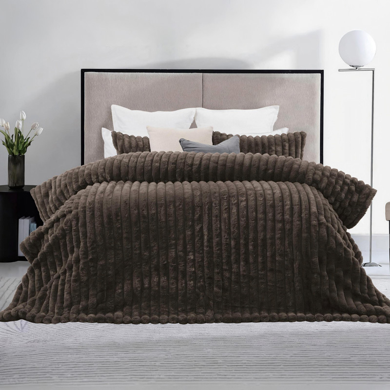 Layne Fleece Comforter Set