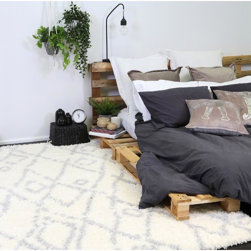 White & Grey Moro Rug