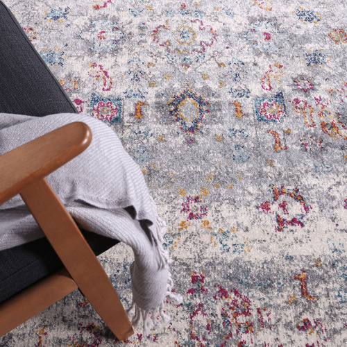 Grey Delicate Traditional Rug