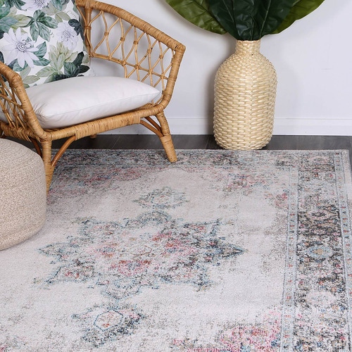 Phoebe Oriental Vintage-Style Rug