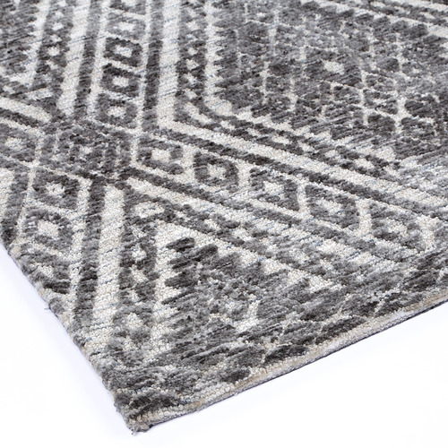 Charcoal & Beige Amritsar V Hand-Tufted Rug