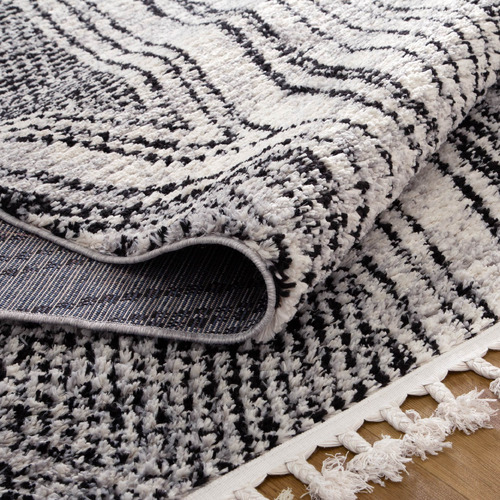 Black-Myk-Geometric-Rug-MANS