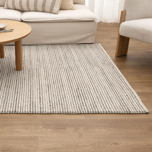 Pebble Lucia Hand-Woven Wool Rug